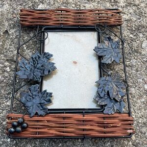 Vintage Youngs Wicker & Metal Picture Frame